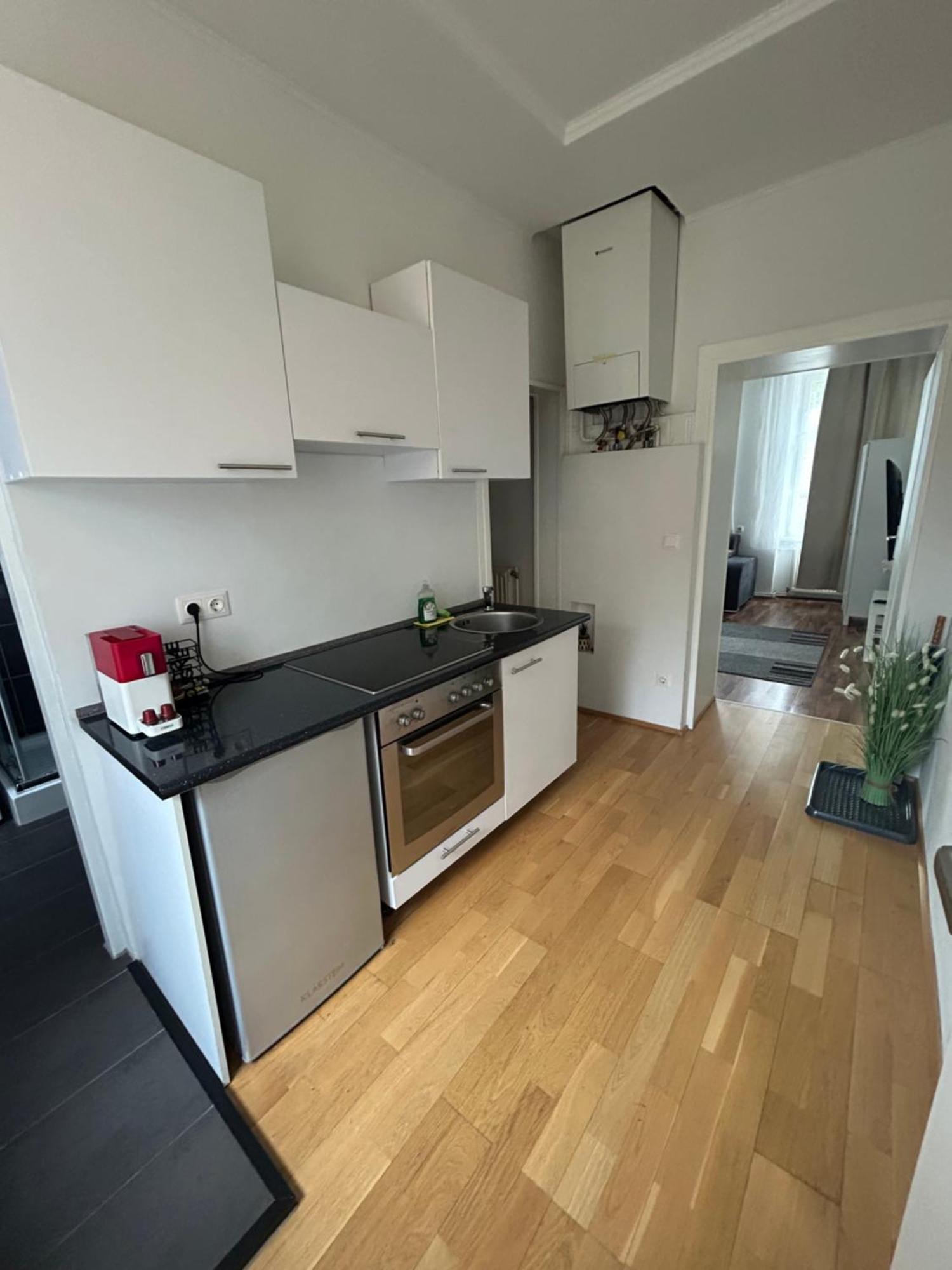 Paower Apartment Виена Екстериор снимка
